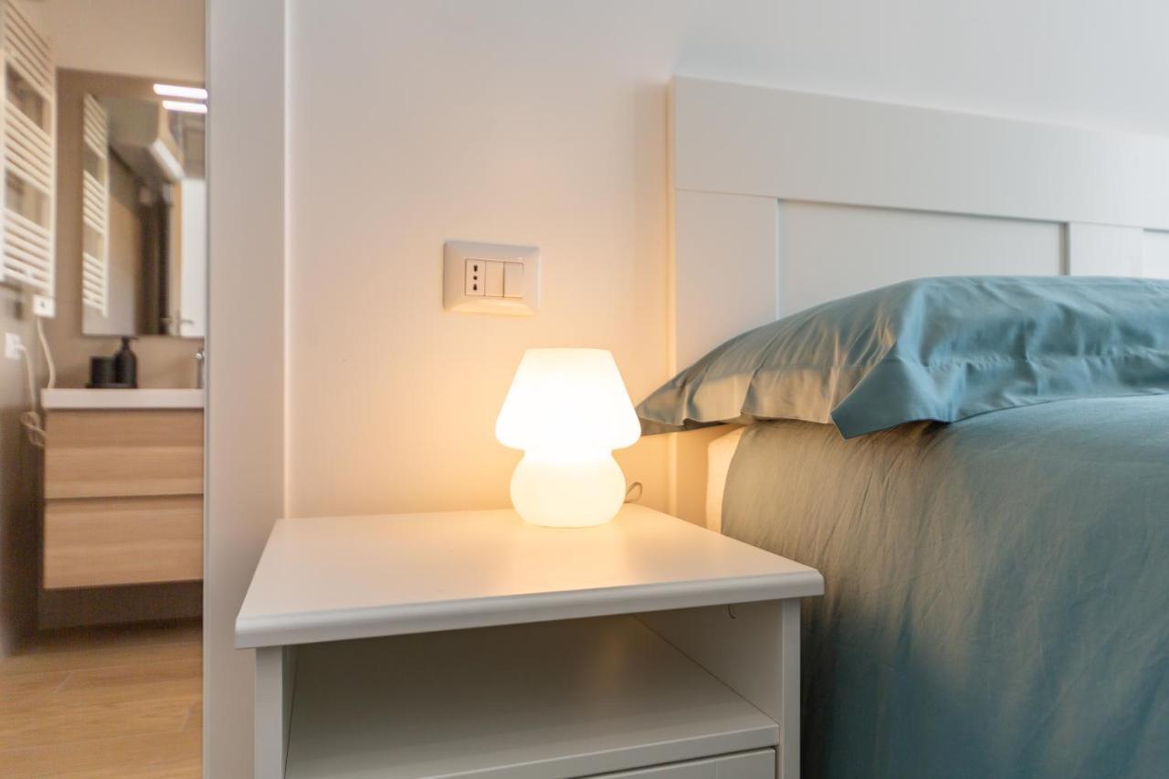 Apartment Station-duomo 10 Min Fast Wifi & Metro Milan