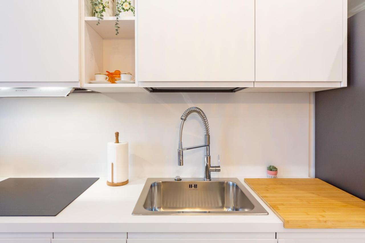 Station-duomo 10 Min Fast Wifi & Metro Apartment Milan